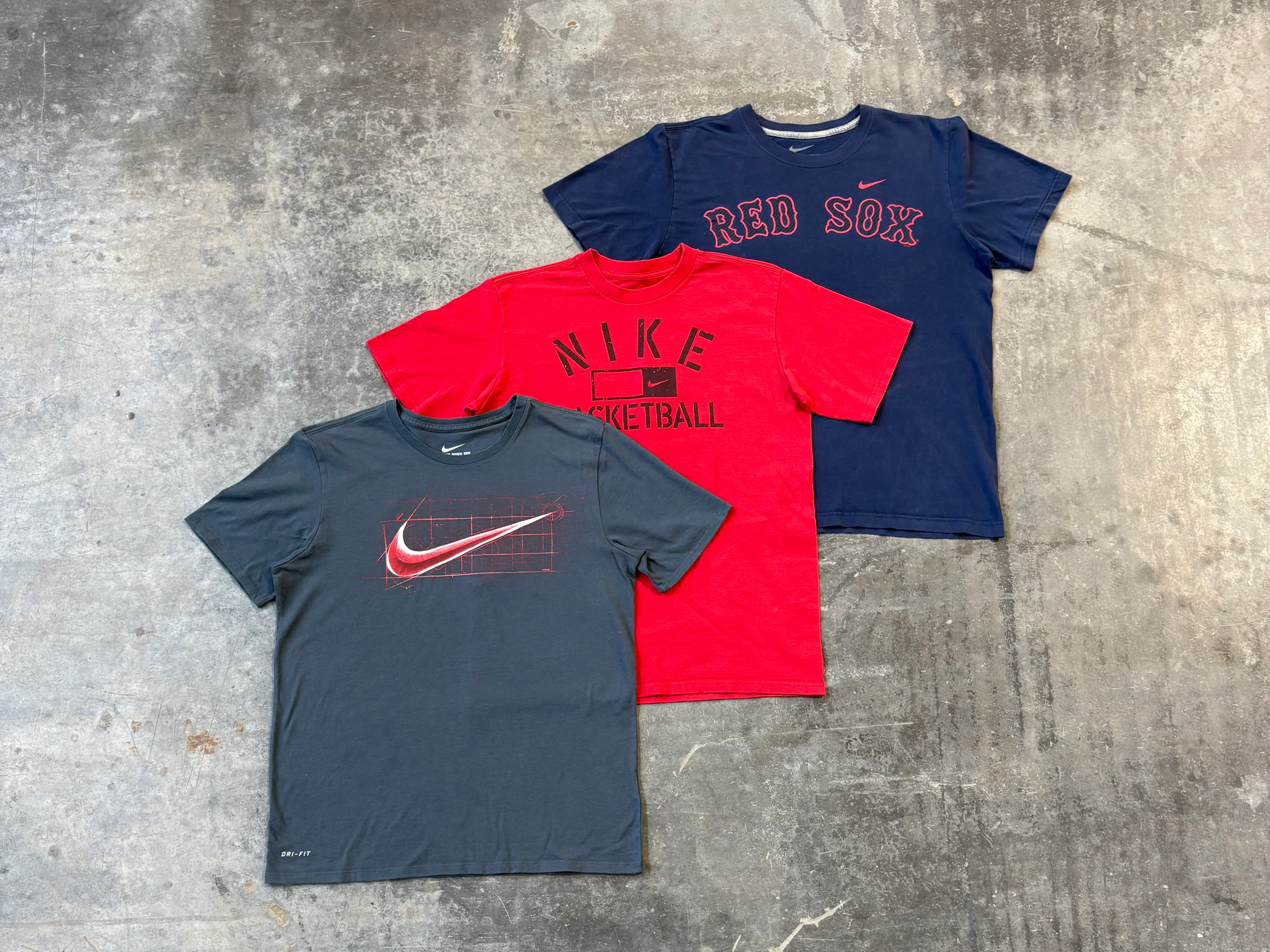 Nike Tees - Image 4