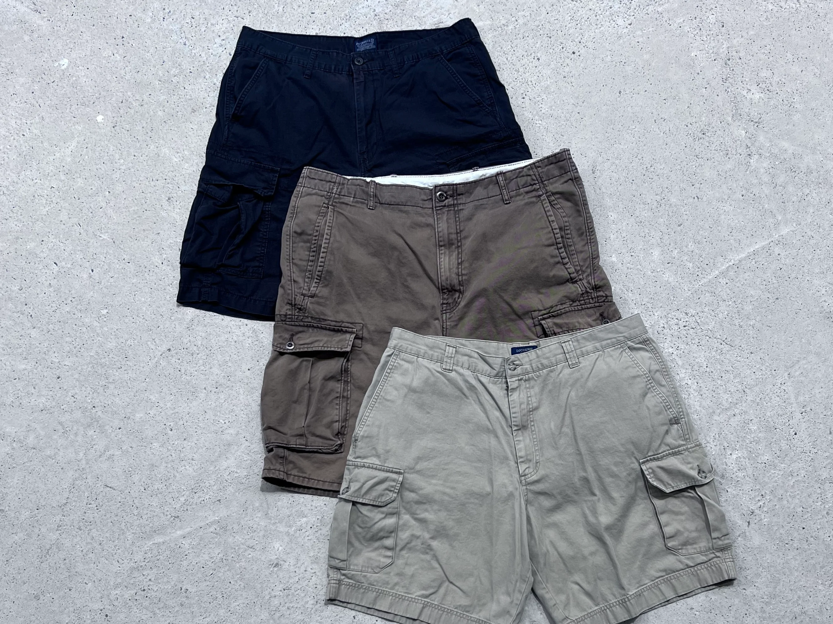 Unbranded Cargo Shorts - Image 3