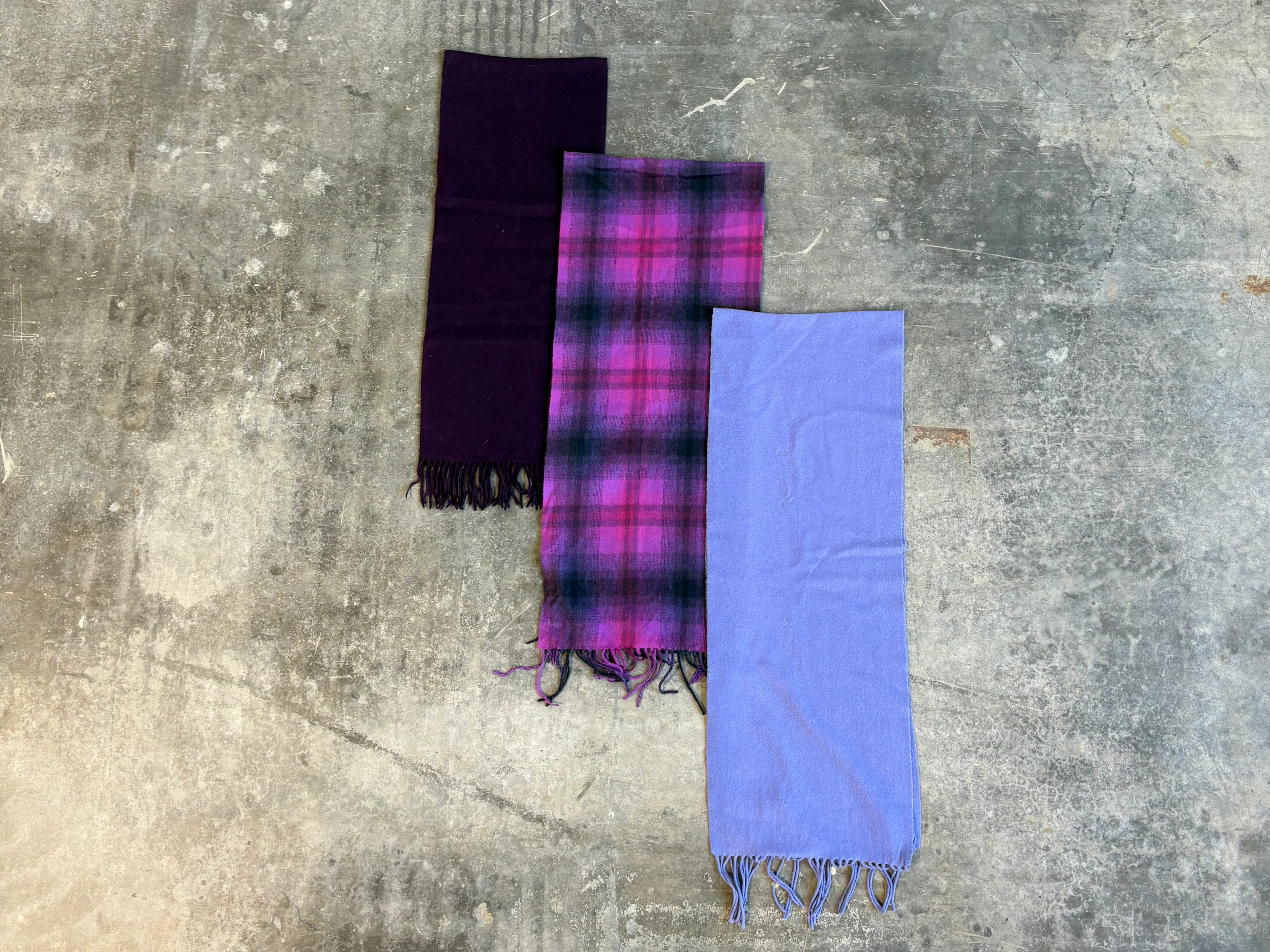 Unbranded Scarves - Image 3